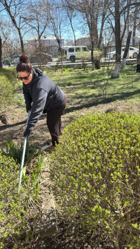 Сегодня был проведен субботник на территории ГЦТШ "Кыргызстан балдары""