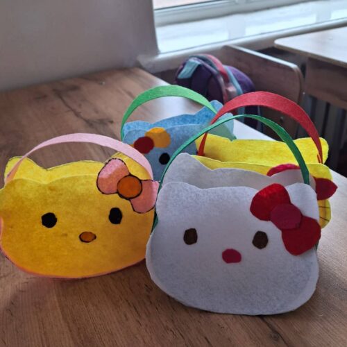 Работа в кружках и студиях.