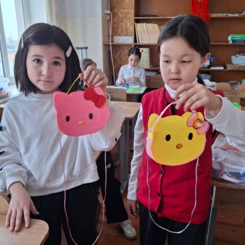 Работа в кружках и студиях.