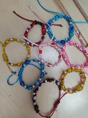 Работа в кружках и студиях.