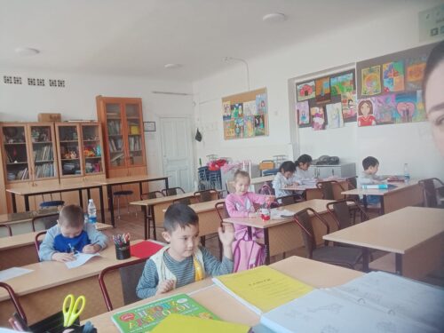 Работа в кружках и студиях.