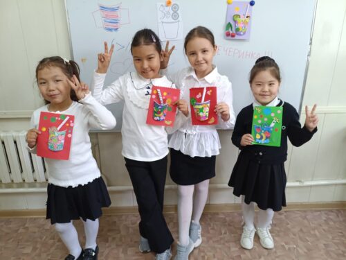 Работа в кружках и студиях.