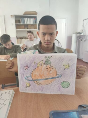 Работа в кружках и студиях.