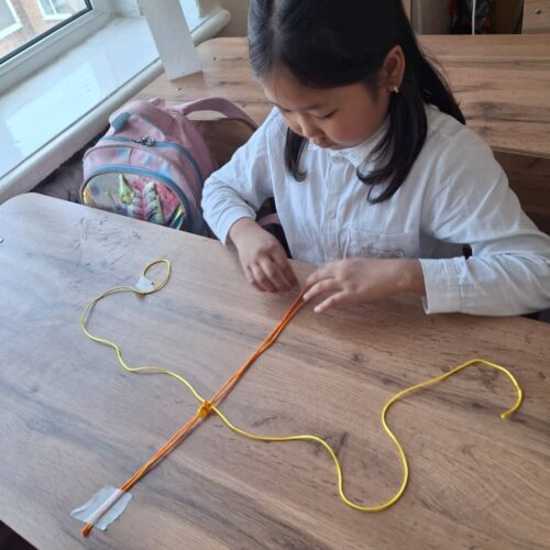 Работа в кружках и студиях.