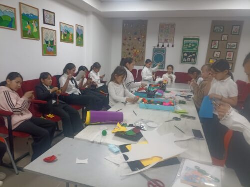 Работа в кружках и студиях.