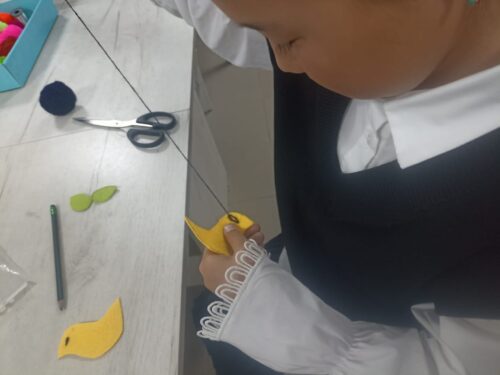 Работа в кружках и студиях.