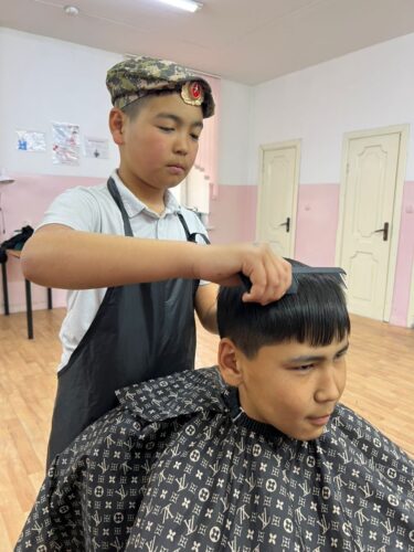 Работа в кружках и студиях.