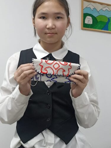 Работа в кружках и студиях.