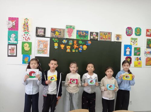 Работа в кружках и студиях.