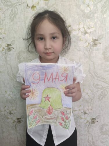 Работа в кружках и студиях.