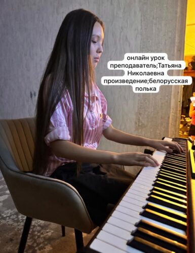 Работа в кружках и студиях.