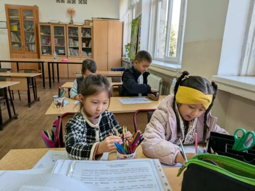 Работа в кружках и студиях.