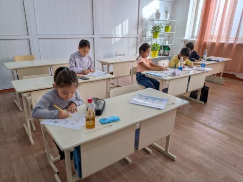 Работа в кружках и студиях.